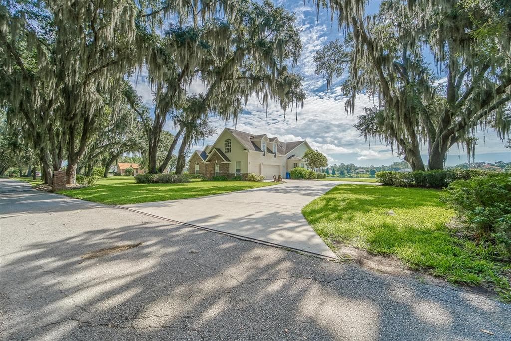 2505 MAGNOLIA LEAF LANE DOVER, FL 33527