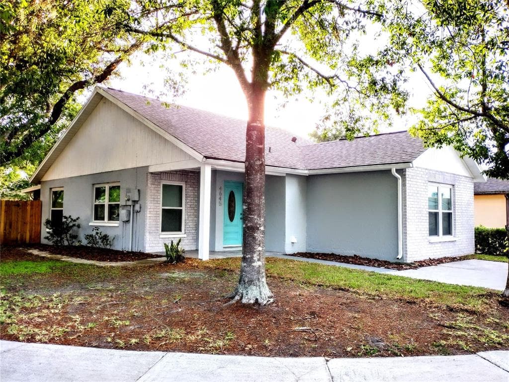 4645 E EASTWIND DRIVE PLANT CITY, FL 33566