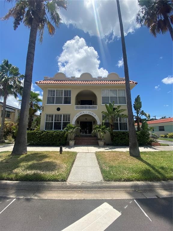 74 DAVIS BOULEVARD UNIT 8 TAMPA, FL 33606
