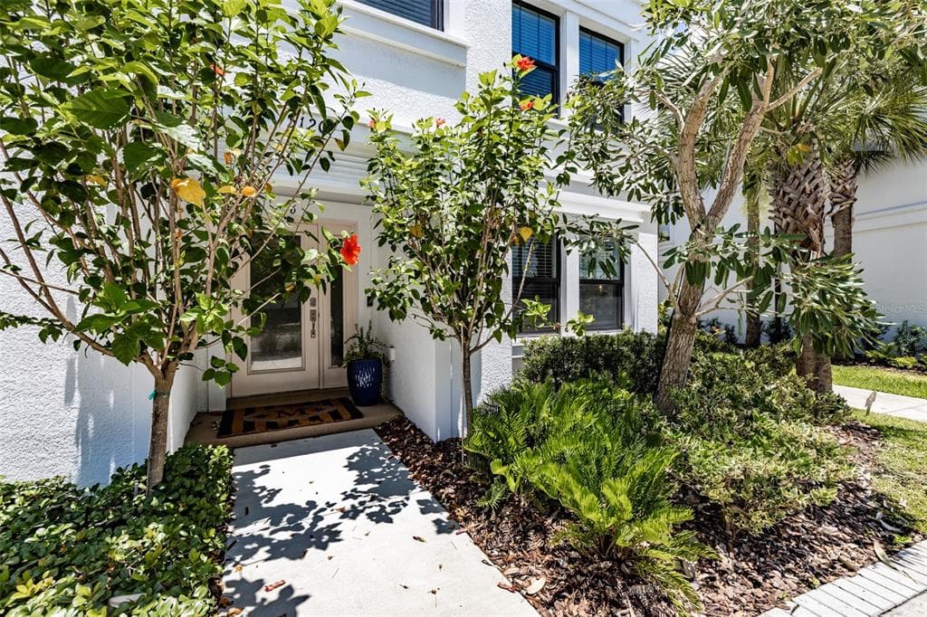 5120 BRIDGE ST UNIT 6 TAMPA, FL 33611