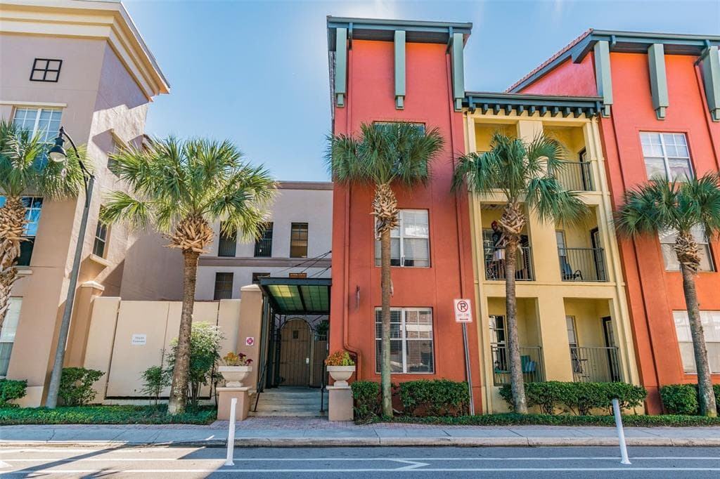 410 S ARMENIA AVENUE UNIT 925 TAMPA, FL 33609