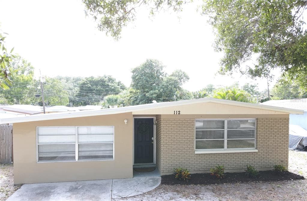 112 EMERALD LANE LARGO, FL 33771