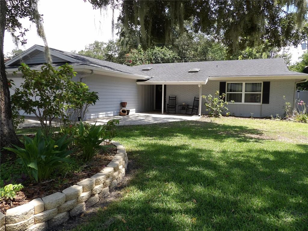 1615 LAWTON LANE LAKELAND, FL 33803