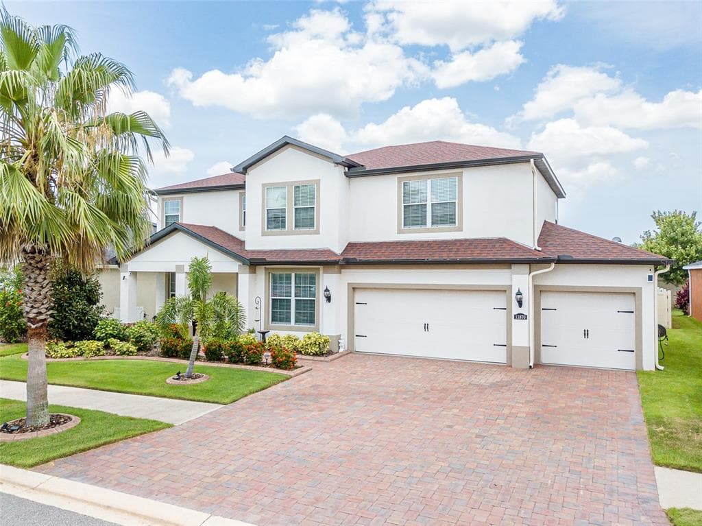 11870 LAKE LUCAYA DRIVE RIVERVIEW, FL 33579
