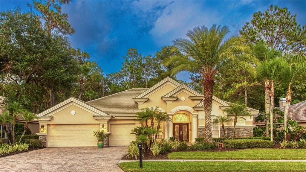 1639 EAGLES REACH DRIVE TARPON SPRINGS, FL 34688