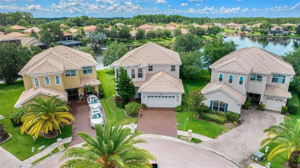 18004 MALAKAI ISLE DRIVE TAMPA, FL 33647