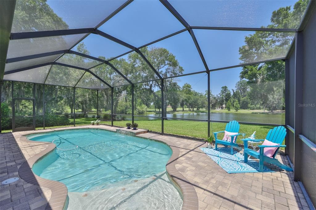 906 VISTA VERDE LANE SUN CITY CENTER, FL 33573