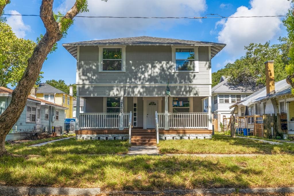736 JACKSON STREET N UNIT 4 ST PETERSBURG, FL 33705