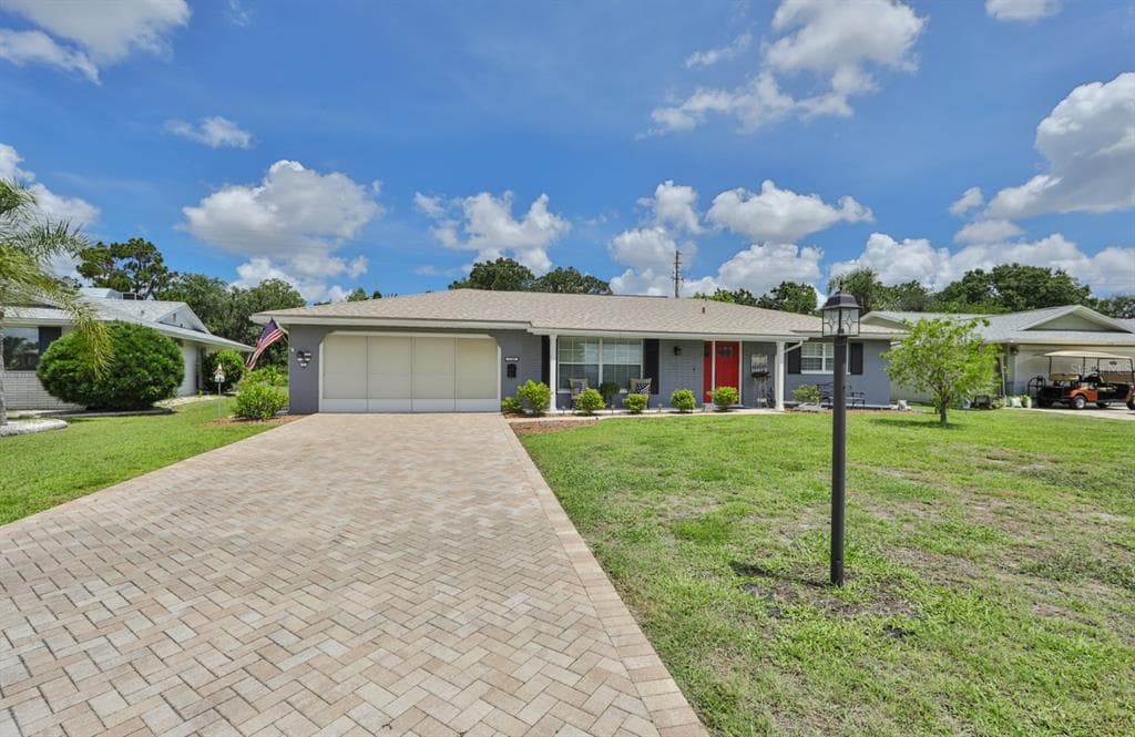 1706 W DEL WEBB BOULEVARD SUN CITY CENTER, FL 33573