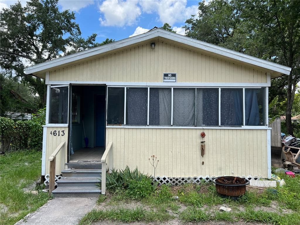 4613 WEBSTER STREET TAMPA, FL 33610