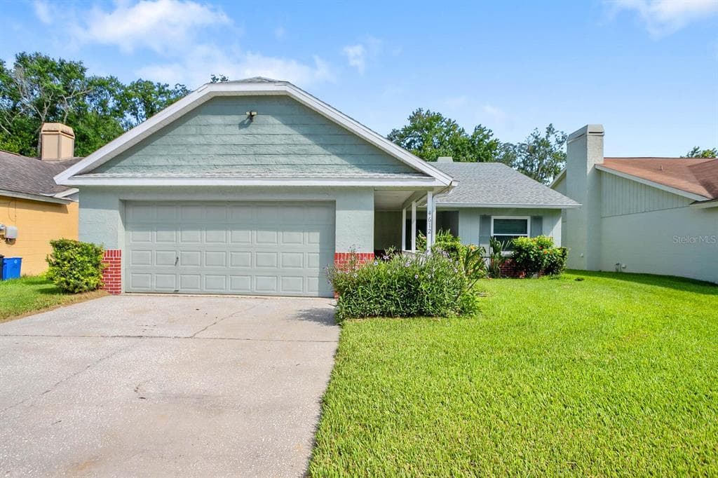 4612 N COUNTRY HILLS COURT