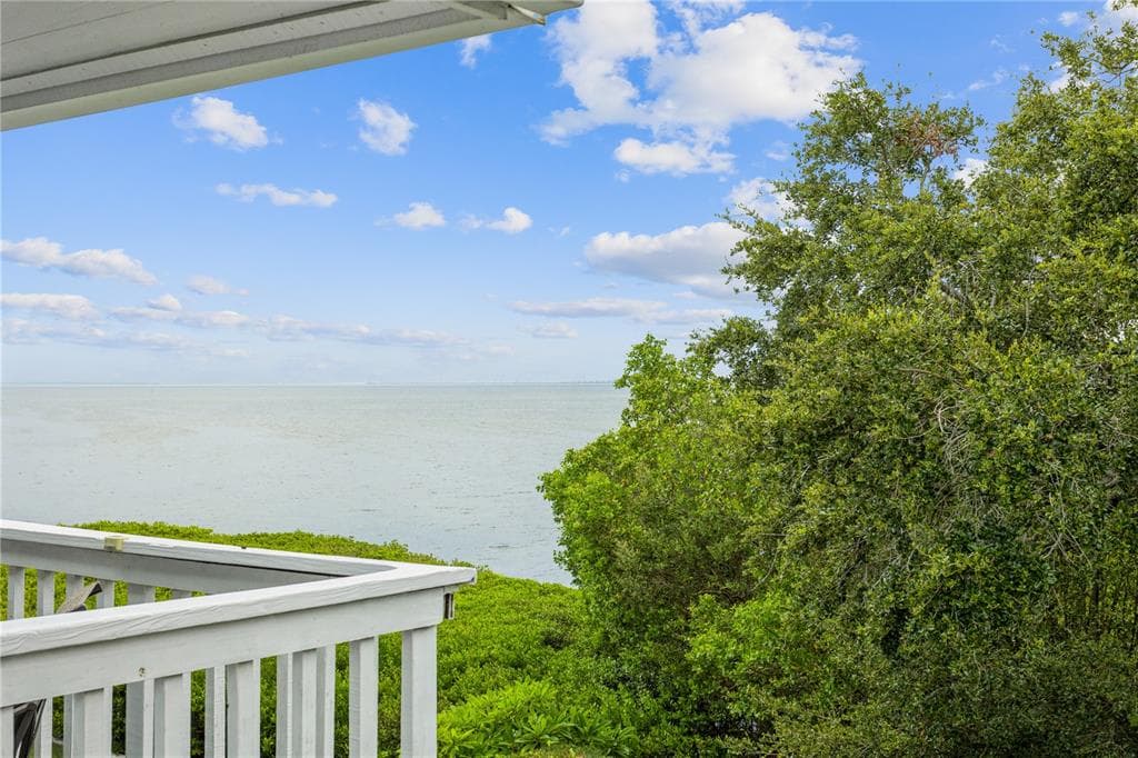 4863 W FLAMINGO ROAD UNIT 2 TAMPA, FL 33611