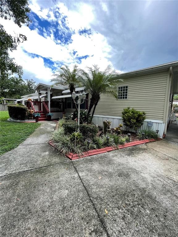 12501 WORCHESTER TAMPA, FL 33624