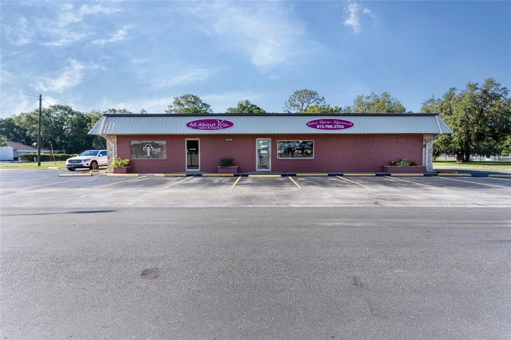 38010 15TH AVENUE ZEPHYRHILLS, FL 33542