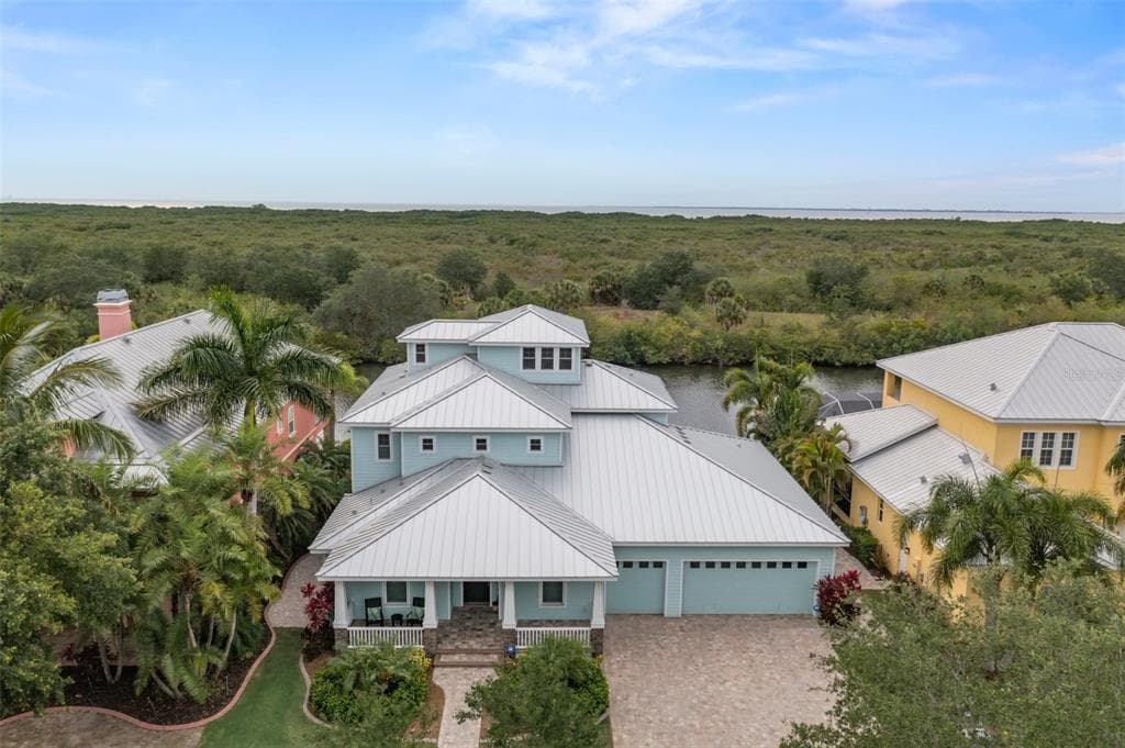 823 ISLEBAY DRIVE