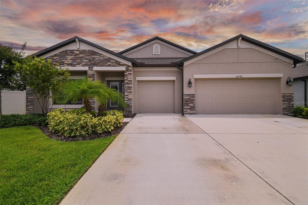 18796 OBREGAN DRIVE SPRING HILL, FL 34610