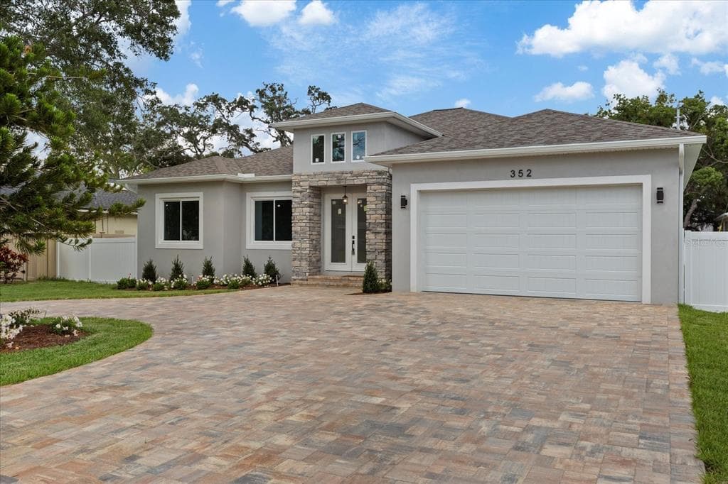 352 MEHLENBACHER ROAD BELLEAIR, FL 33756
