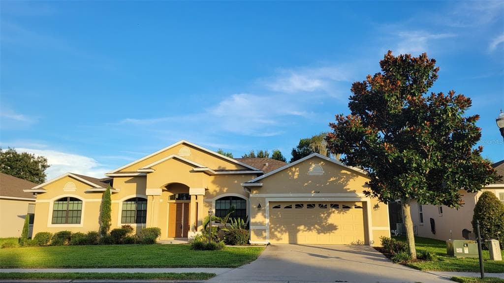 6314 HICKORY LEAF PLACE LAKELAND, FL 33813