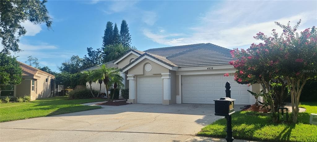 4938 POINTE CIRCLE OLDSMAR, FL 34677