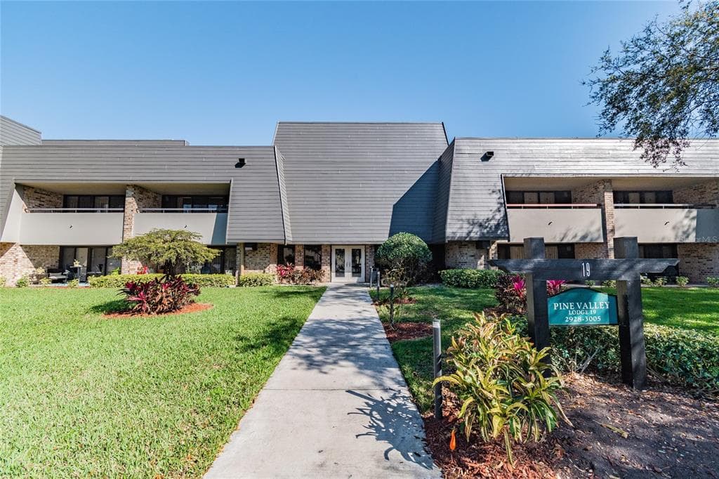 36750 US HIGHWAY 19 N UNIT 19220 PALM HARBOR, FL 34684