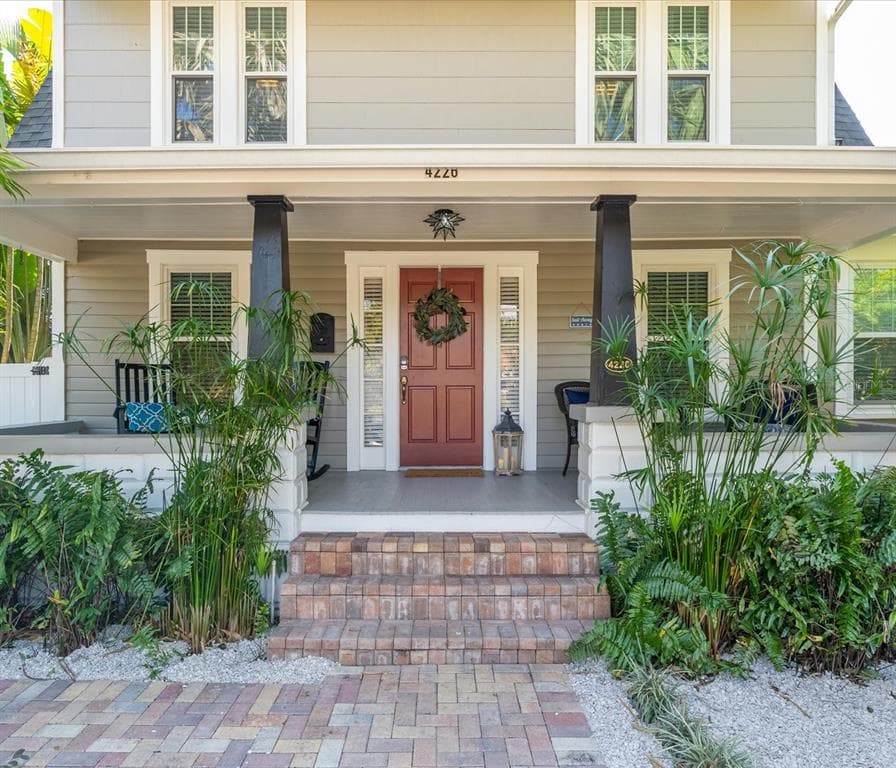4226 7TH AVENUE N ST PETERSBURG, FL 33713