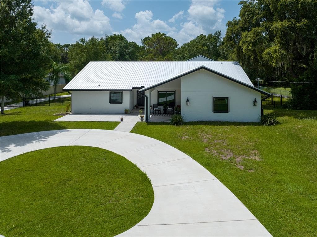 17230 DRIFTWOOD LANE