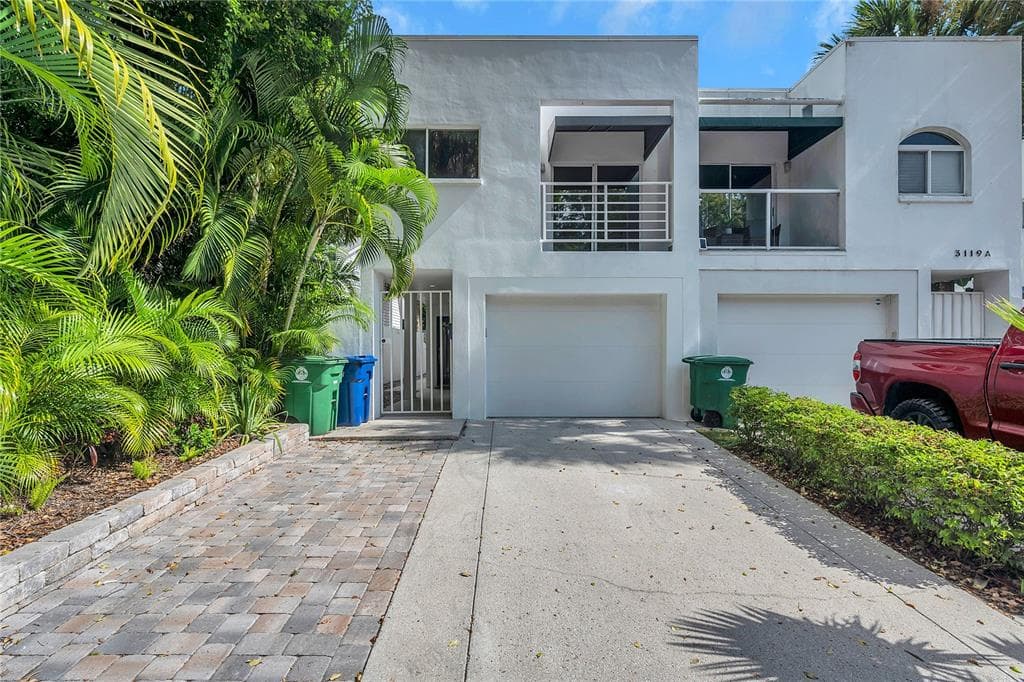 3119 W BARCELONA STREET UNIT B TAMPA, FL 33629
