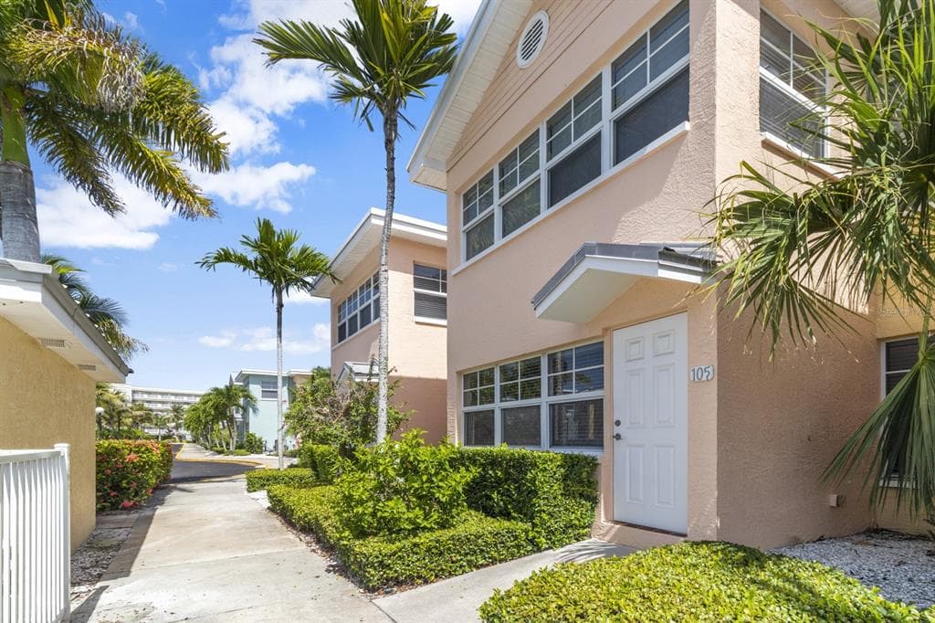 19417 GULF BOULEVARD W UNIT B-105 INDIAN SHORES, FL 33785