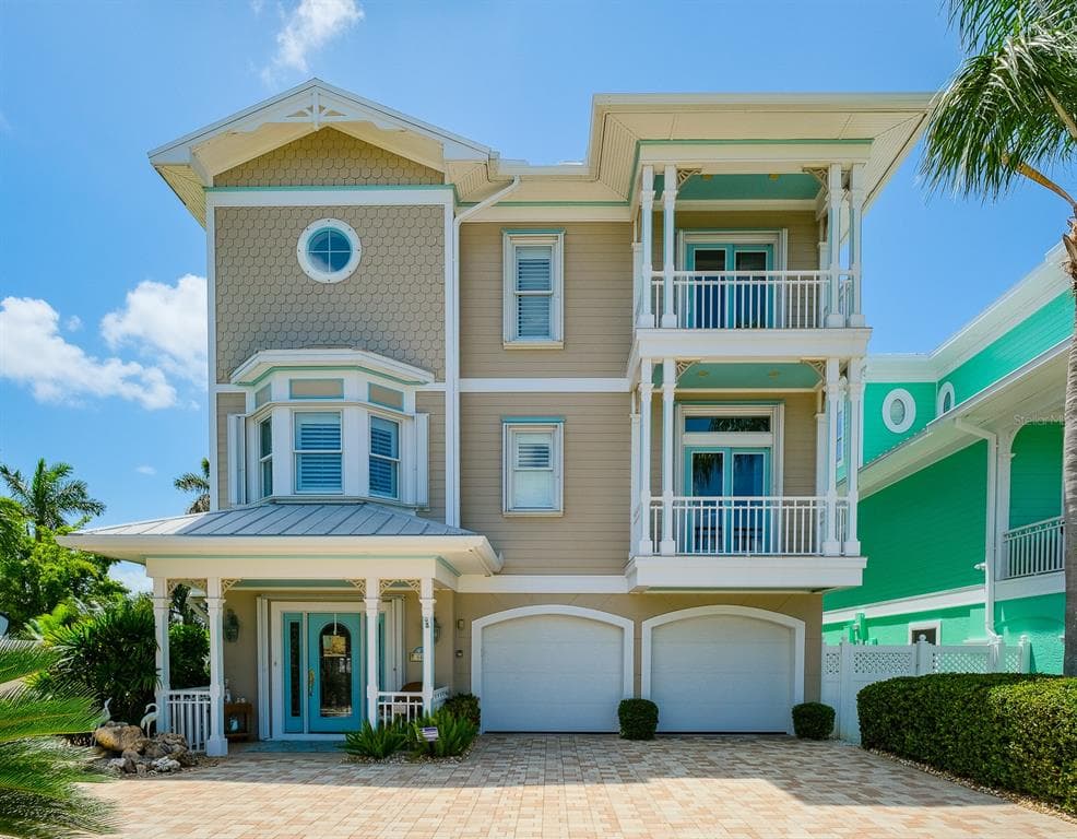 646 BOCA CIEGA ISLE DRIVE