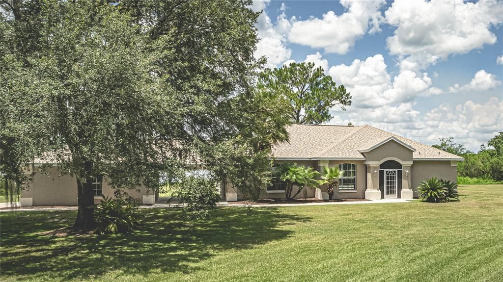 30240 HEDGEWAY LANE