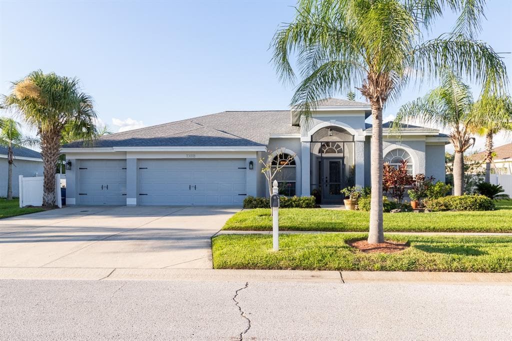 13018 CARLINGTON LANE RIVERVIEW, FL 33579