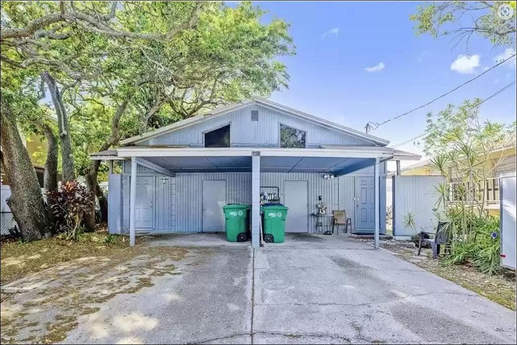 6611 S FAUL STREET UNIT B TAMPA, FL 33616