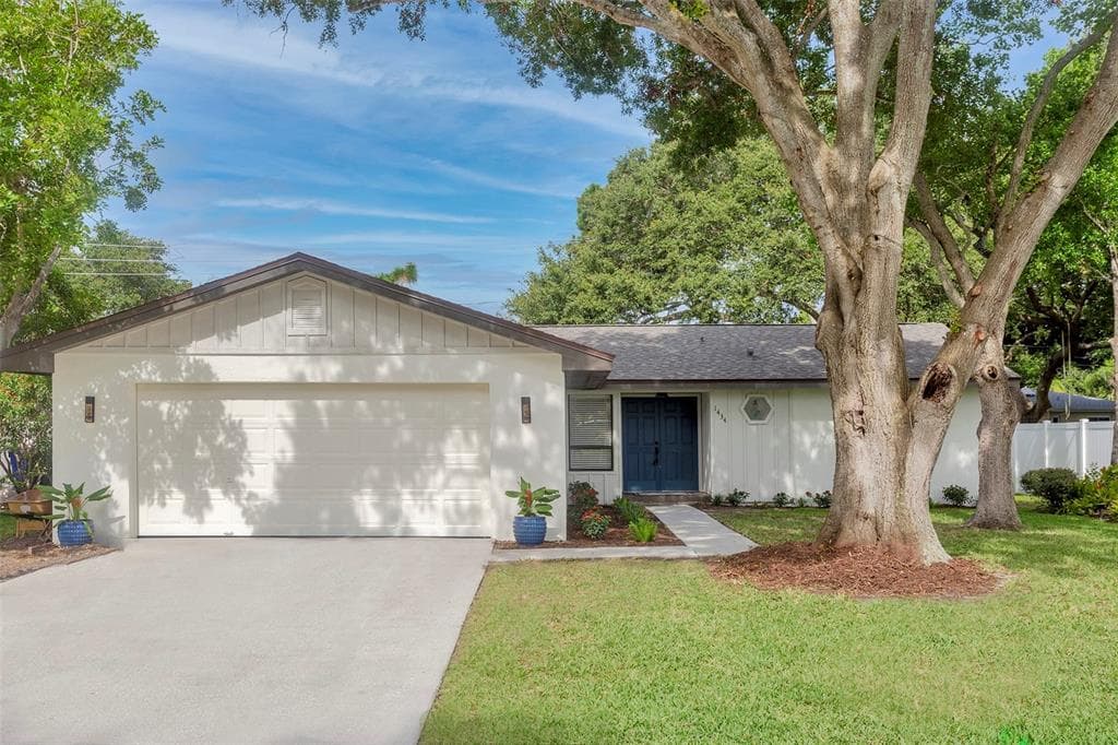 1434 PATRICIA AVENUE DUNEDIN, FL 34698