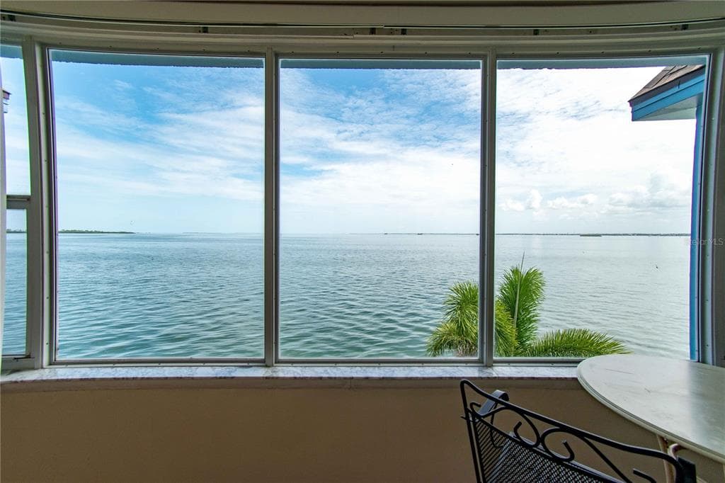 5 GATESHEAD DRIVE UNIT 303 DUNEDIN, FL 34698
