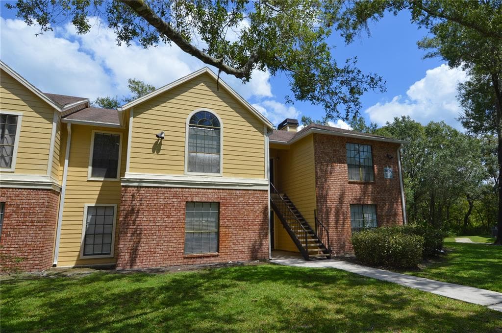 8636 MALLARD RESERVE DRIVE UNIT 202 TAMPA, FL 33614