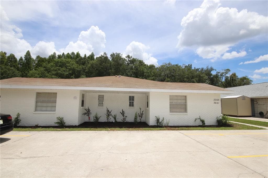 3251 BLOOMINGDALE VILLAS COURT BRANDON, FL 33511
