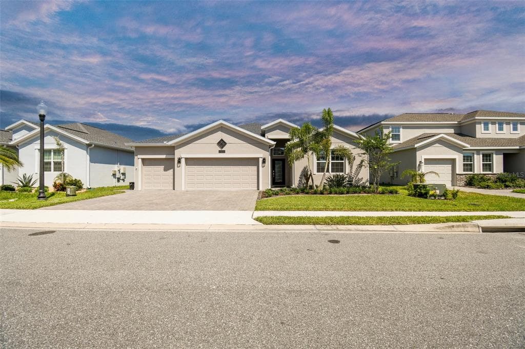 2033 CAMDEN LOOP DAVENPORT, FL 33837