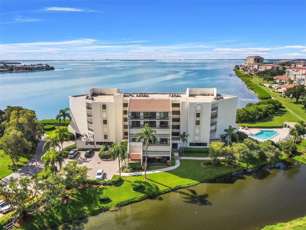 5700 ESCONDIDA BOULEVARD S UNIT 505 ST PETERSBURG, FL 33715