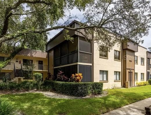 11805 RAINTREE LAKE LANE UNIT D TEMPLE TERRACE, FL 33617