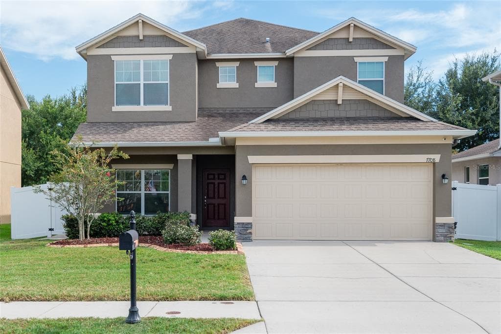 7708 LANDCARE LANE TAMPA, FL 33616