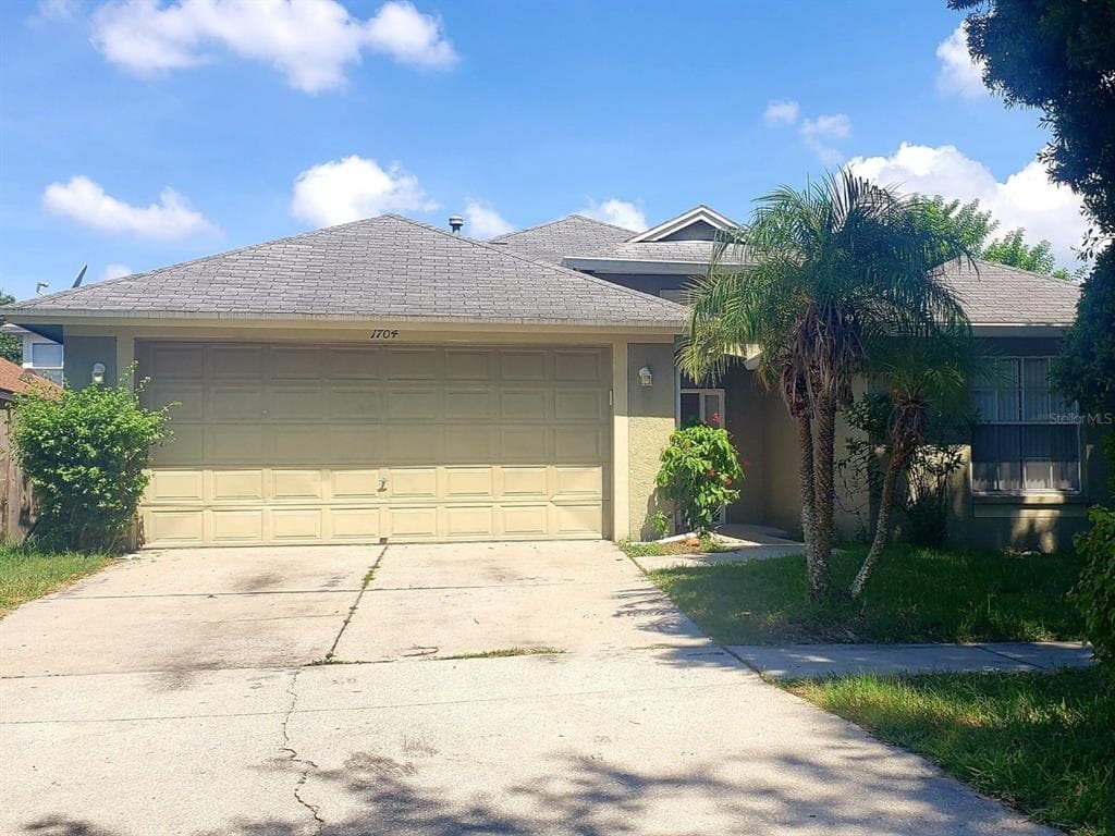 1704 SCOTCH PINE DRIVE