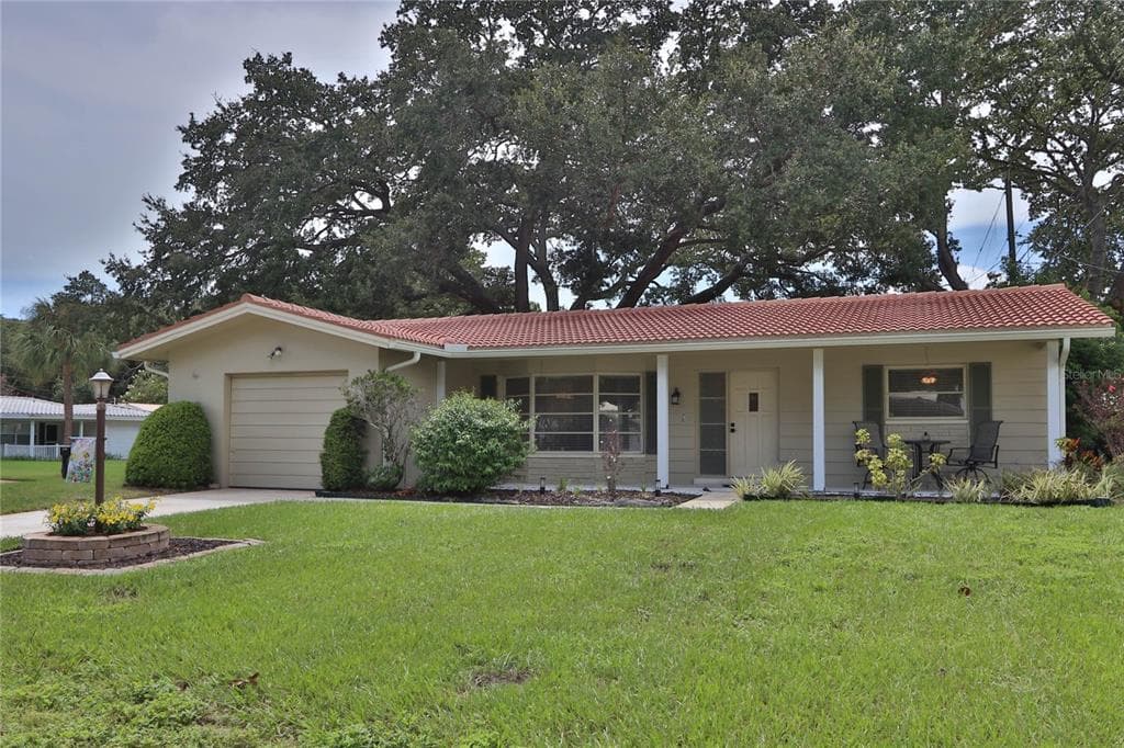 2302 FOREST DRIVE CLEARWATER, FL 33763