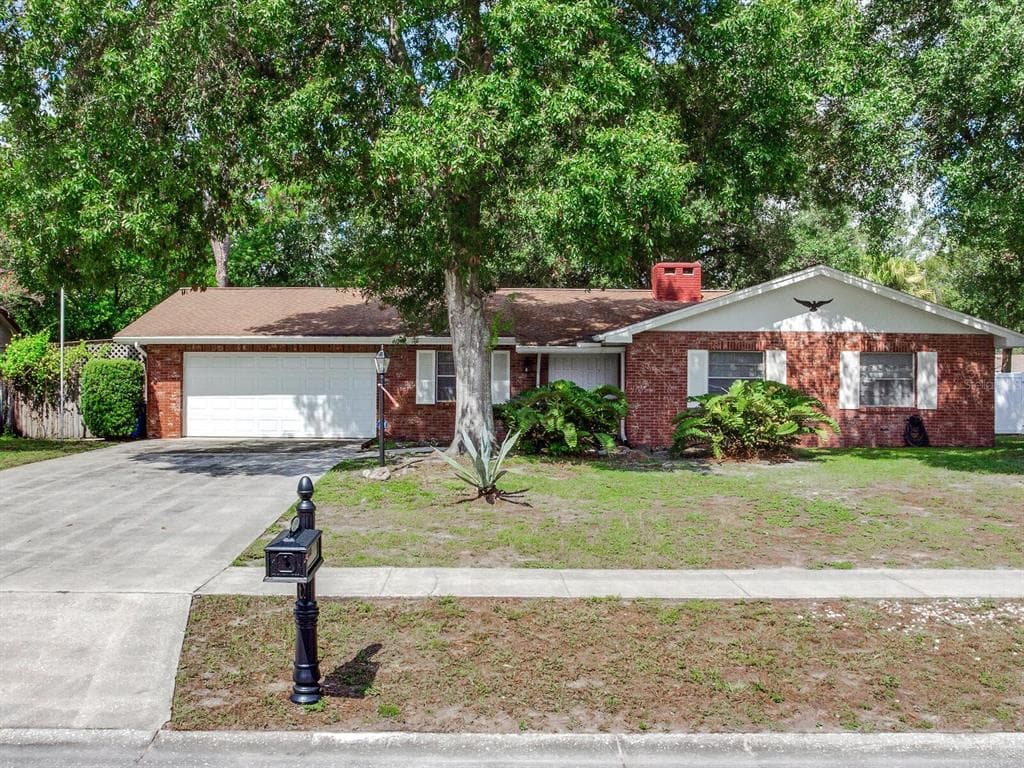 13508 GREENTREE DRIVE TAMPA, FL 33613