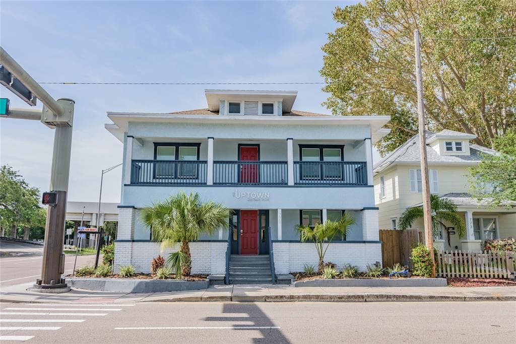 779 4TH AVENUE N UNIT 4 ST PETERSBURG, FL 33701