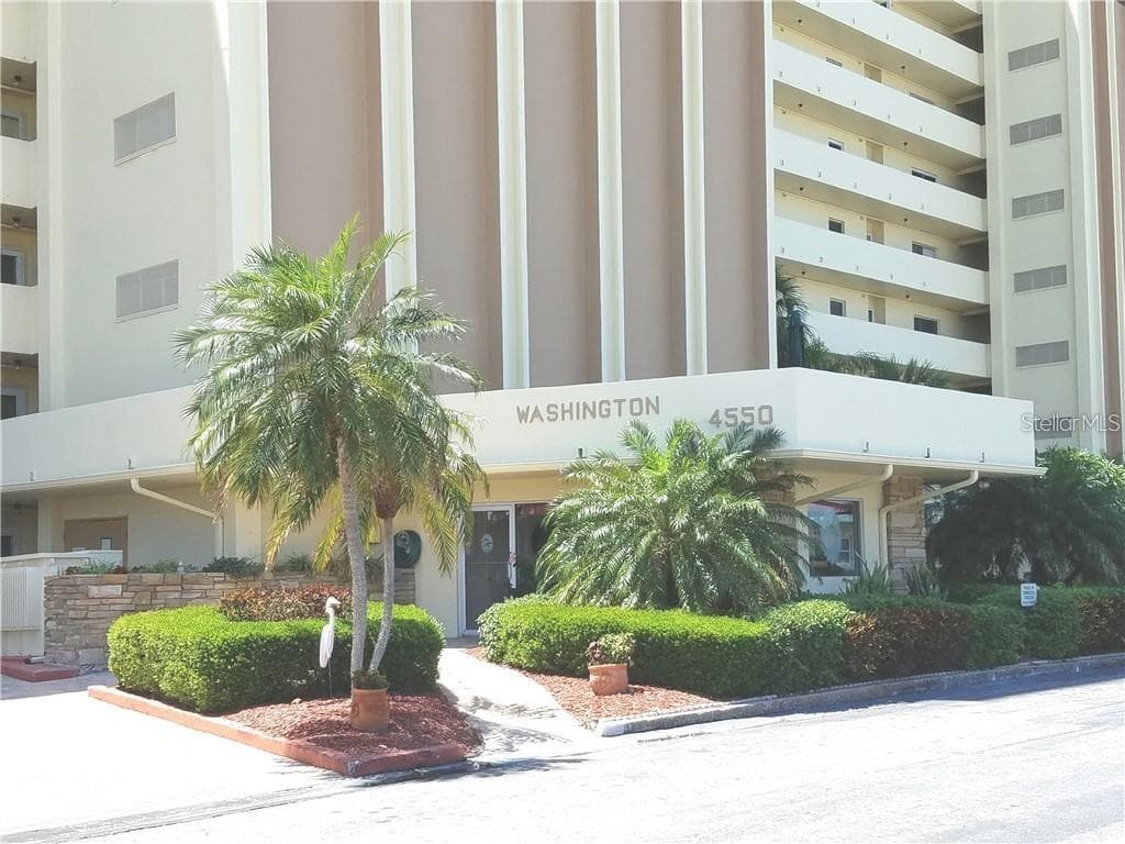 4550 COVE CIRCLE UNIT 804 ST PETERSBURG, FL 33708