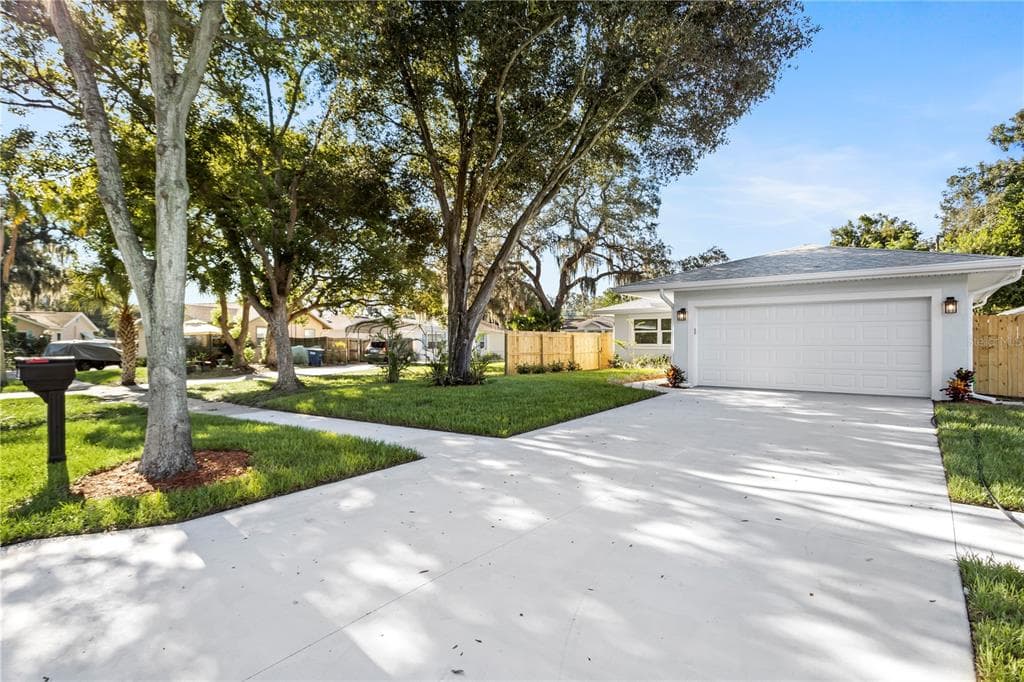 1227 SEDEEVA CIRCLE S CLEARWATER, FL 33755