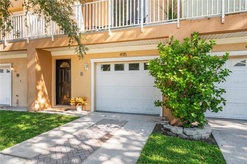 4915 W PRESCOTT STREET TAMPA, FL 33616