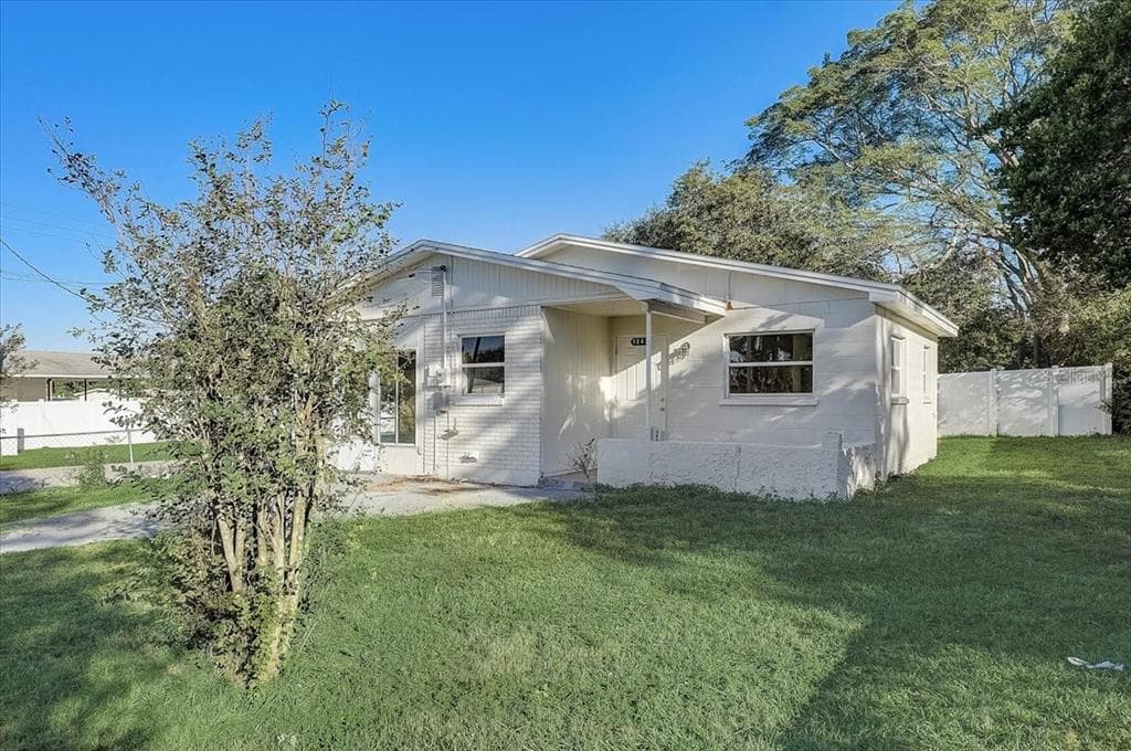 1247 DOROTHY STREET LAKELAND, FL 33815