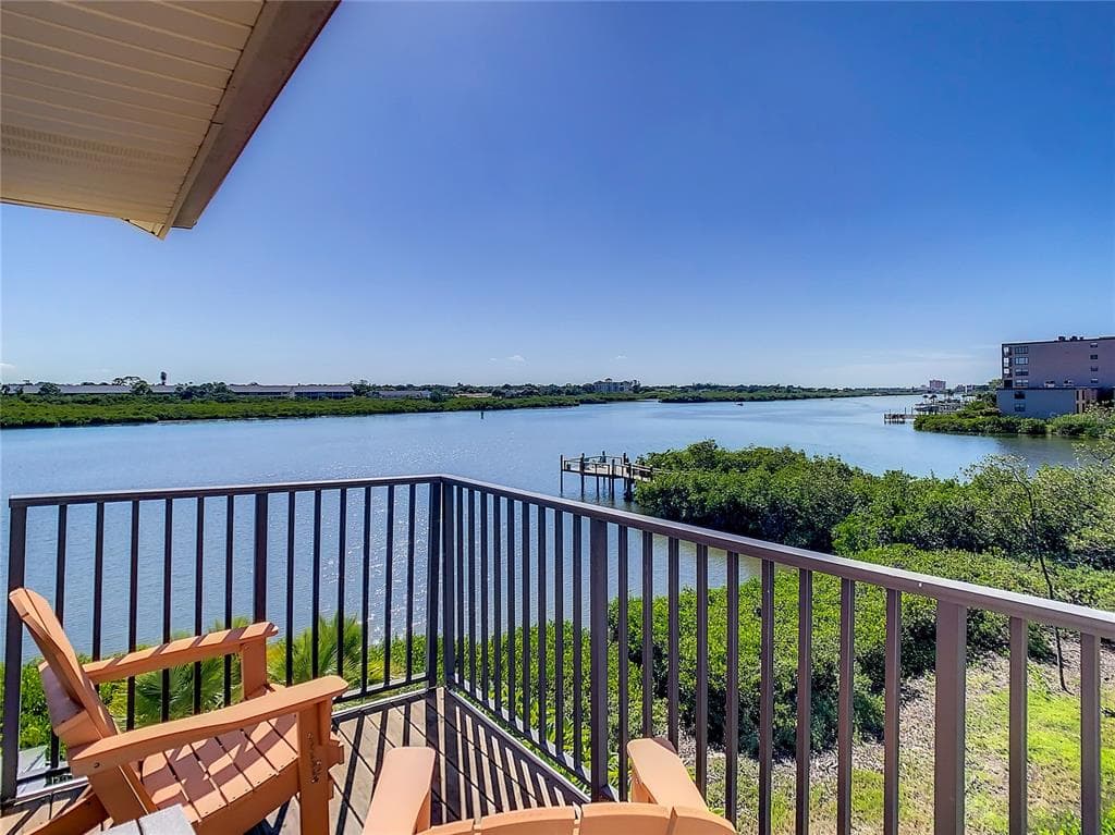 19807 GULF BOULEVARD UNIT 101