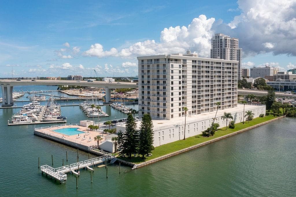 100 PIERCE STREET UNIT 908 CLEARWATER, FL 33756